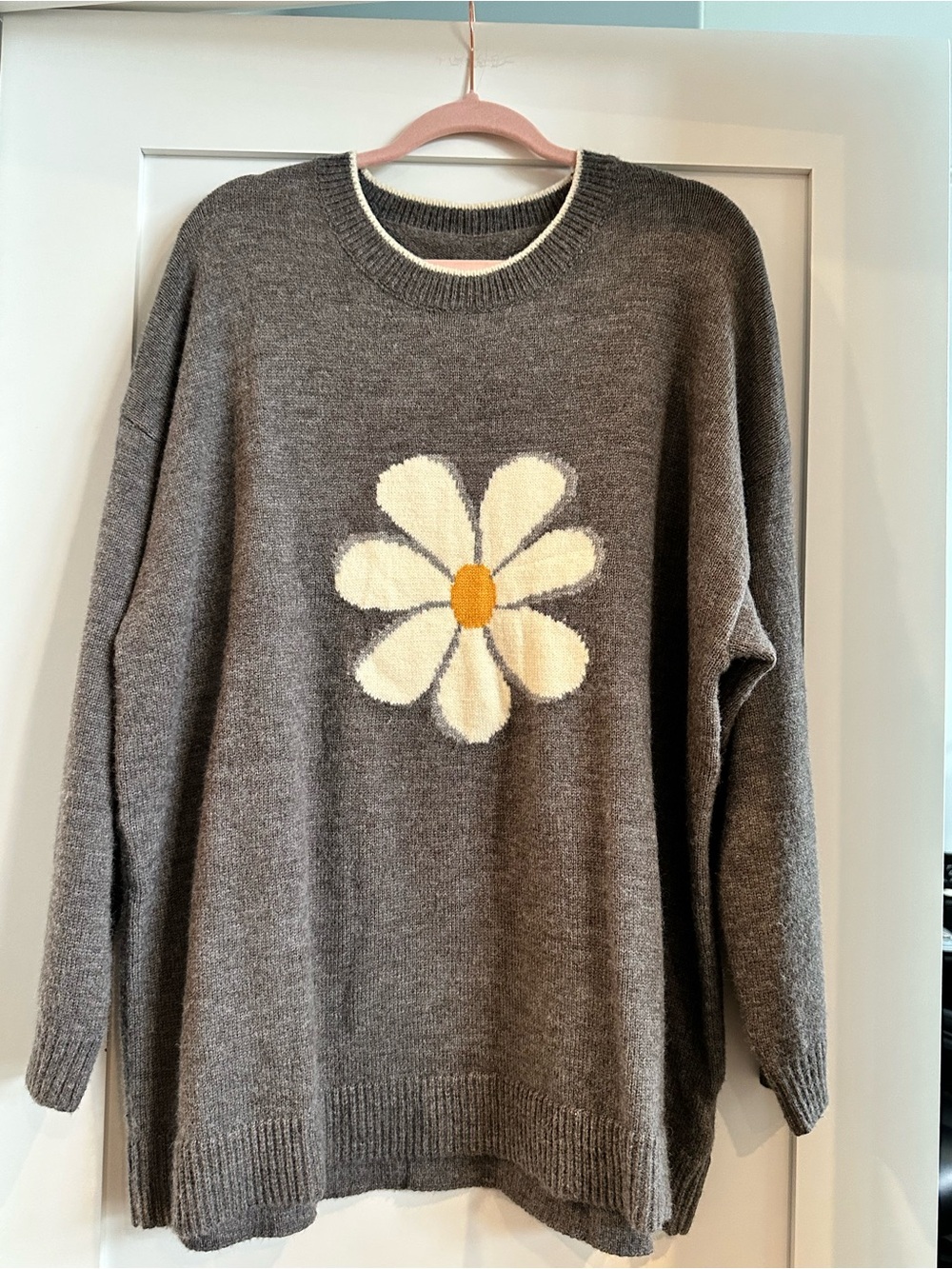 BloomChic Gray Crewneck Sweater with Cream Daisy and Yellow Center